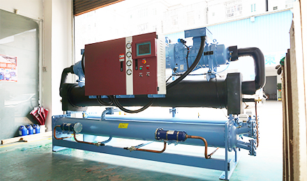 工業(yè)冷水機(jī)組適用于哪些行業(yè)中呢？